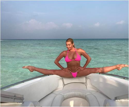 Bikinili Rus yıldızları: en muhteşem ünlülerin fotoğrafları