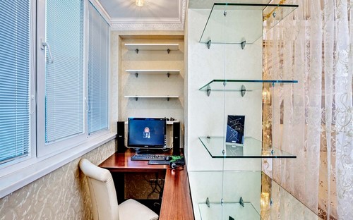 Loggia tasarımı - bir loggia düzenleme fikrinin fotoğrafı