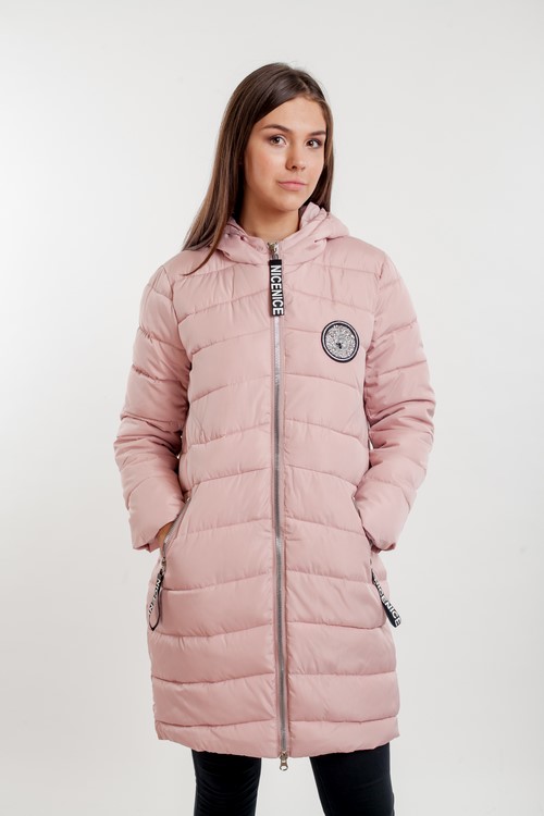 Moda aşağı ceketler 2025-2026 - fotoğraflar, stiller, moda trendleri