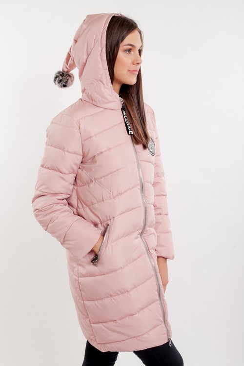 Moda aşağı ceketler 2025-2026 - fotoğraflar, stiller, moda trendleri