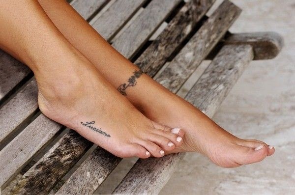 الوشم الجميل للفتيات: أفضل الأفكار الوشم على أجزاء مختلفة من الجسم - الصورة