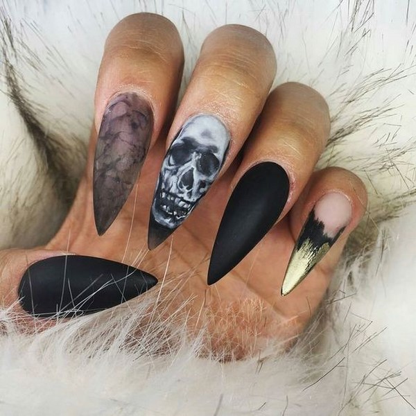 مانيكير غير عادي لجميع القديسين 2019: أفكار تصميم مسمار مذهلة في الصورة
