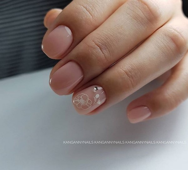 مانيكير الزفاف المكرر للعروس 2025-2026: أجمل الأفكار في الصورة