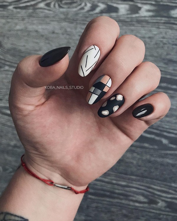 Lussuosa manicure nera 2025-2026 - tendenze della moda e novità