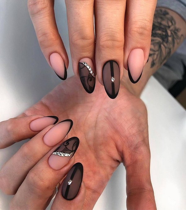 Lussuosa manicure nera 2025-2026 - tendenze della moda e novità