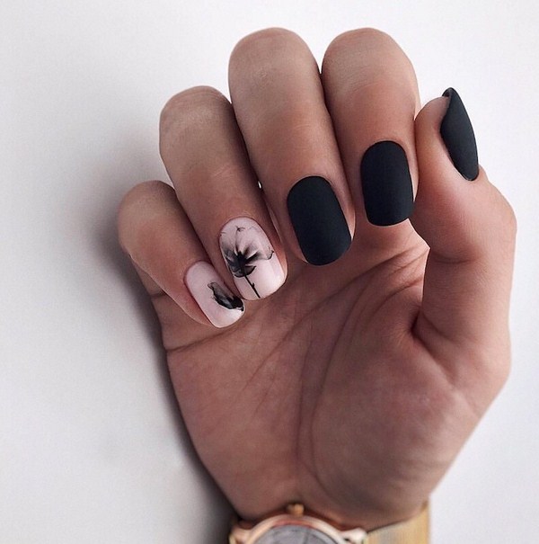 Lussuosa manicure nera 2025-2026 - tendenze della moda e novità