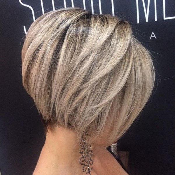 Coupes de cheveux créatives pour femmes 2025-2026 - Tendances des coupes de cheveux dans les designs à la mode