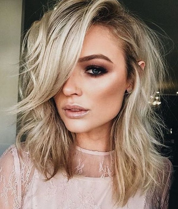 Coupes de cheveux créatives pour femmes 2025-2026 - Tendances des coupes de cheveux dans les designs à la mode