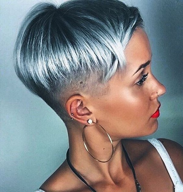 Coupes de cheveux créatives pour femmes 2025-2026 - Tendances des coupes de cheveux dans les designs à la mode