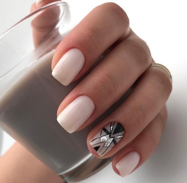 Unsurpassed manicure nude 2025-2026: fashion photo ideas