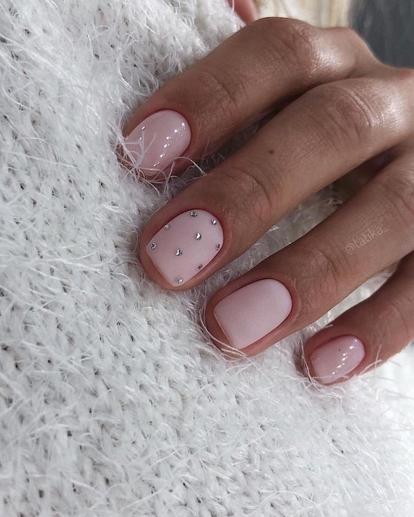 Unsurpassed manicure nude 2025-2026: fashion photo ideas