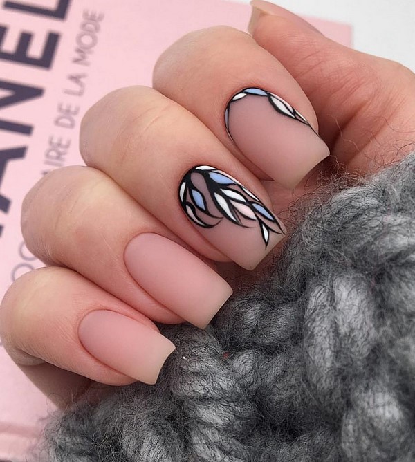 Unsurpassed manicure nude 2025-2026: fashion photo ideas
