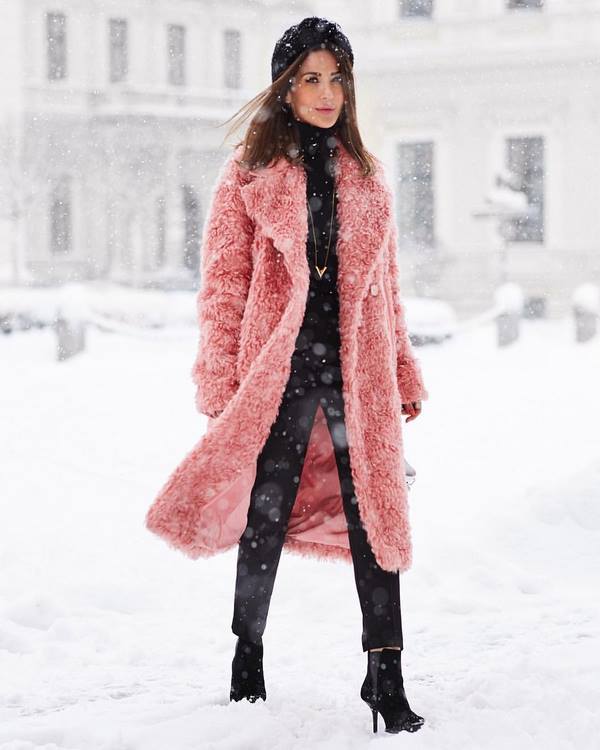 What fur coats will be fashionable in the fall-winter 2025-2026 season - trending models and colors