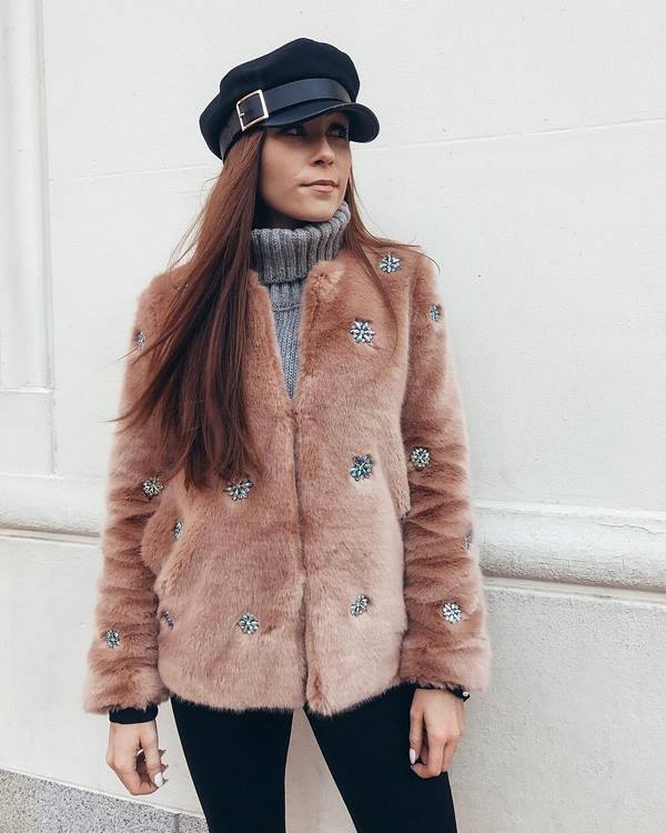 What fur coats will be fashionable in the fall-winter 2025-2026 season - trending models and colors